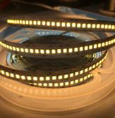 Tira Led 220v ip 20 rollo de 20 metros calido